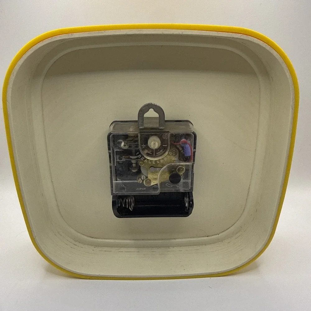 Vintage 60s Bulova Wall Clock Yellow Retro Mod Plastic Analog Battery Op Germany